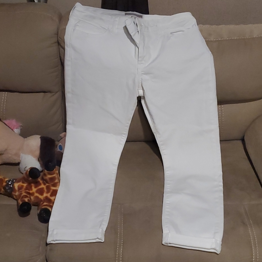 Jeans - Picture 1 of 3